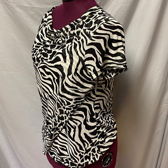 EMMA zebra print front wrap blouse - Picture 2 of 5